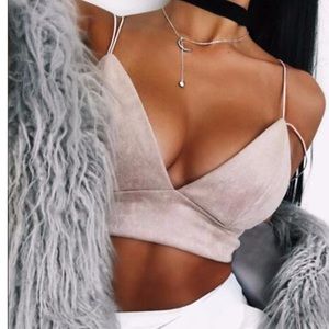 🎉Host Pick!🎉 Suede Crop top